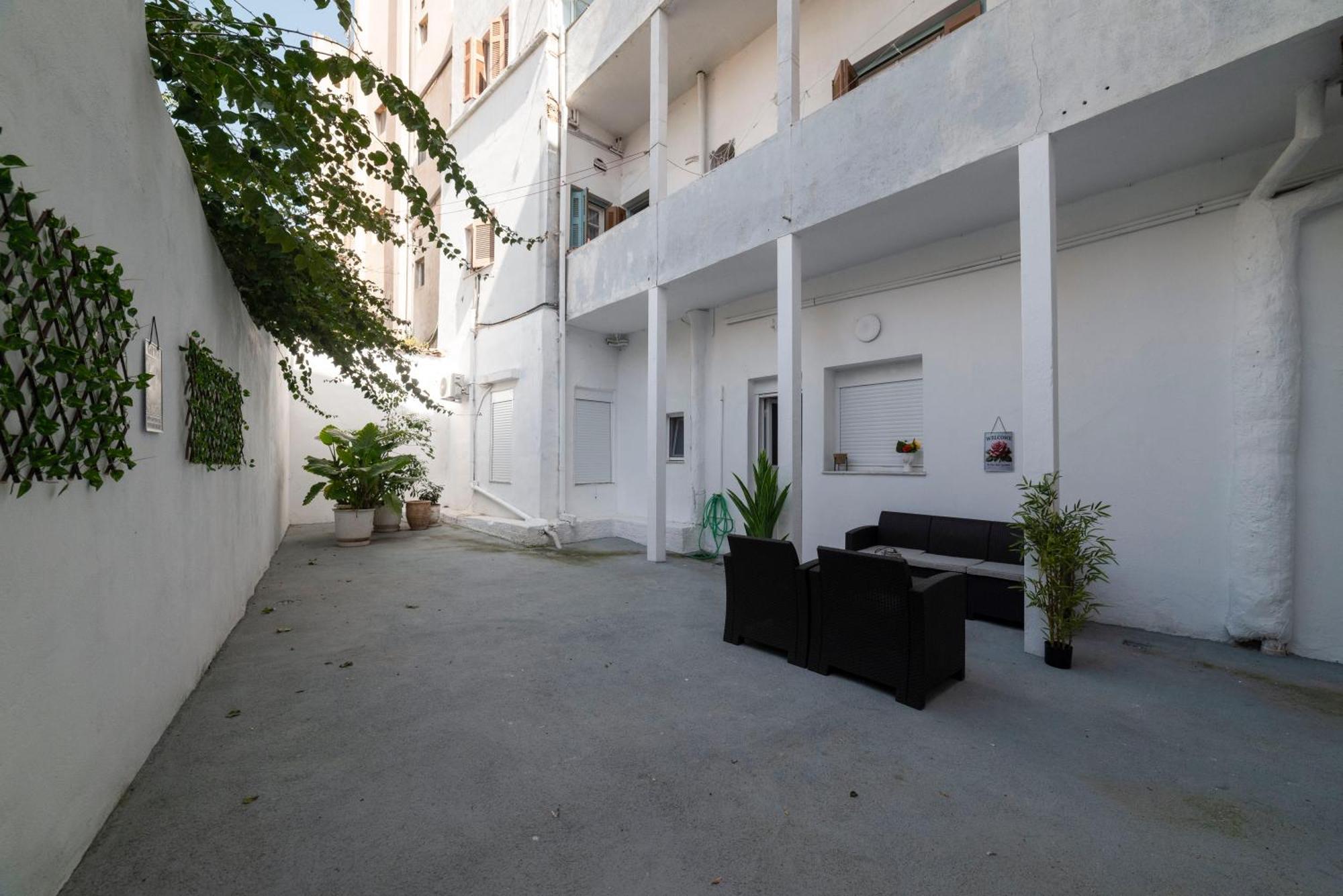 Thissio Getaway 2Ba Next To Athens Ancient Market Exterior photo